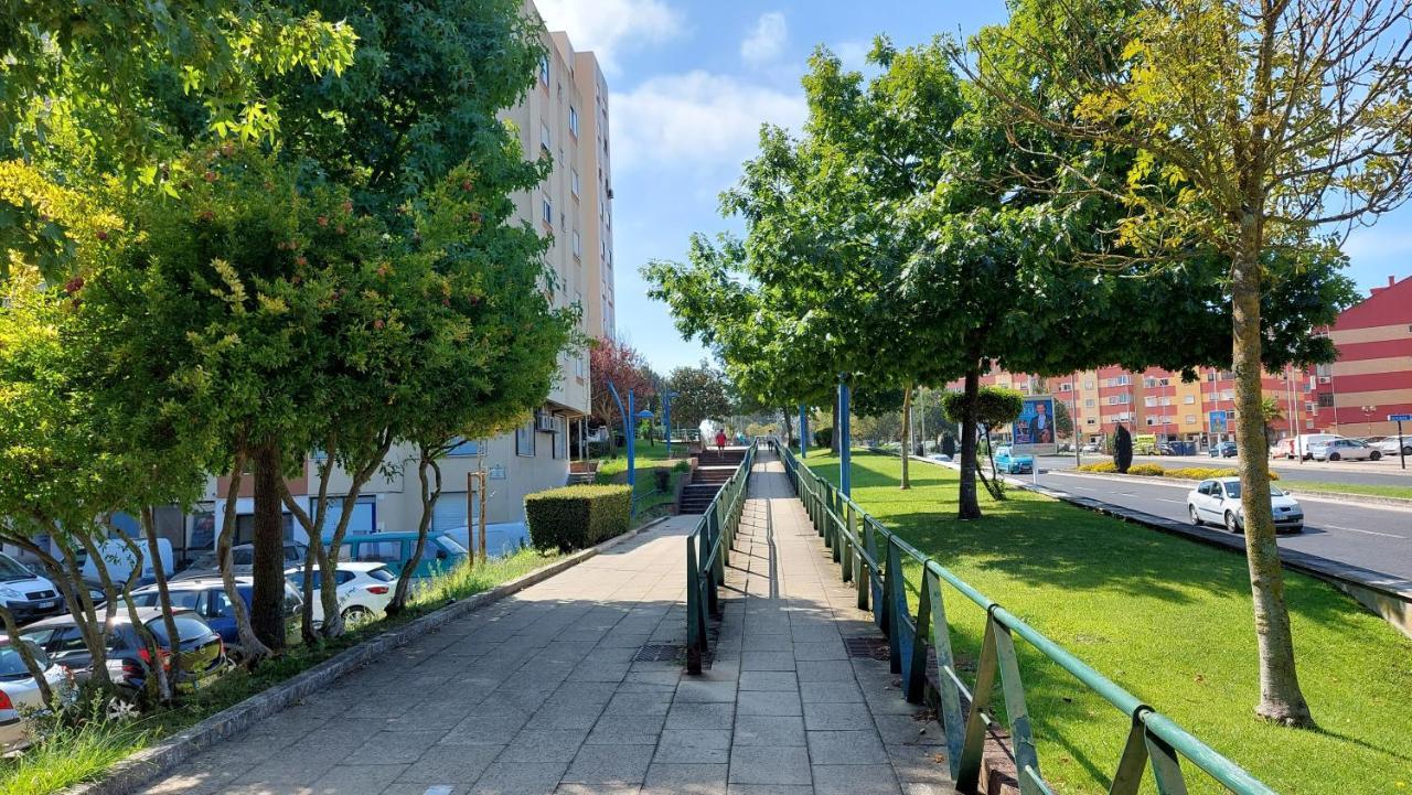 Enjoy Lisbon Cascais Sintra 1200 Metres To Metro Blue Line Sintra Rail Line Free Parking Apartment Amadora Bagian luar foto