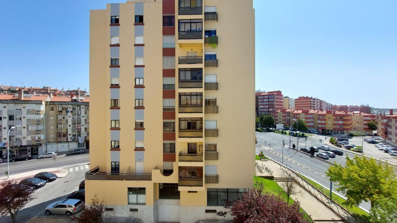 Enjoy Lisbon Cascais Sintra 1200 Metres To Metro Blue Line Sintra Rail Line Free Parking Apartment Amadora Bagian luar foto